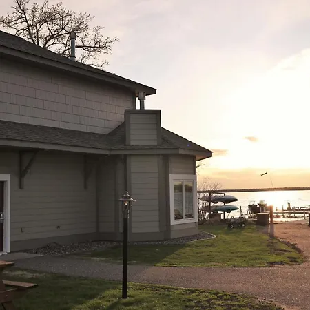 Lakefront Gull Lake 2Br Condo Boat Rentals Available Bay Colony 773